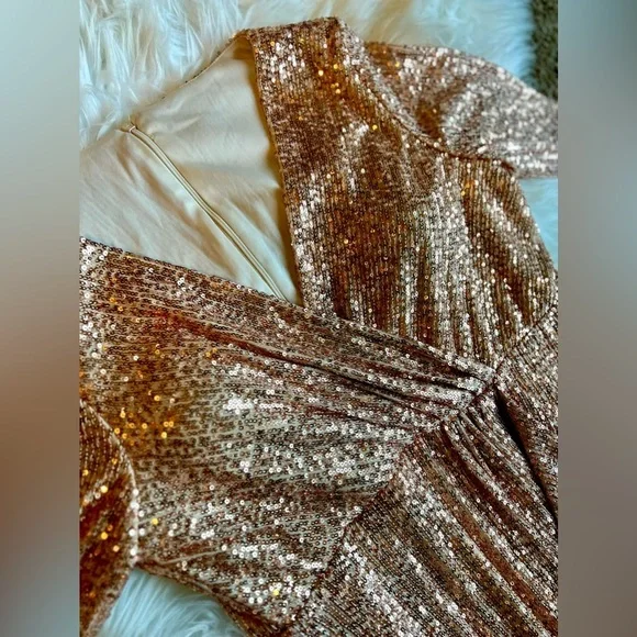 Stunning Mermaid Rose Gold Sequined Dress with Sleeves and Slit - Picture 16 of 16
